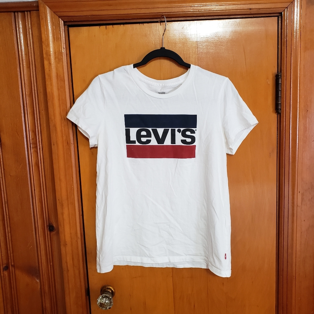 Women's tee shirt